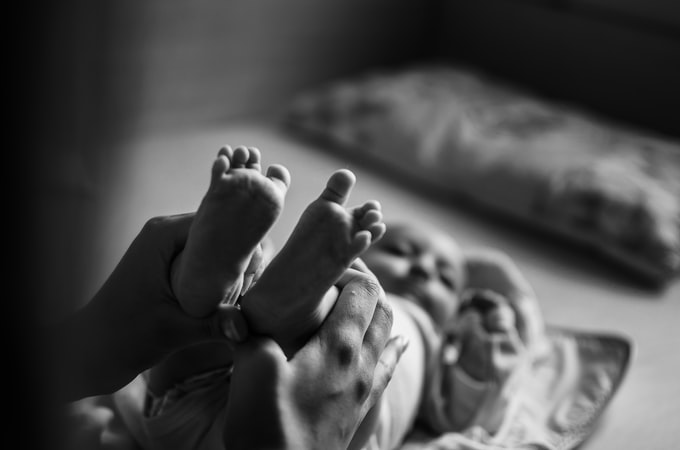 Soñar con un bebé que aún tiene el cordón umbilical ¿Qué significa?