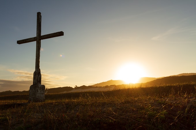 Soñar con Cruz: ¿Qué nos quiere decir nuestro subconsciente?